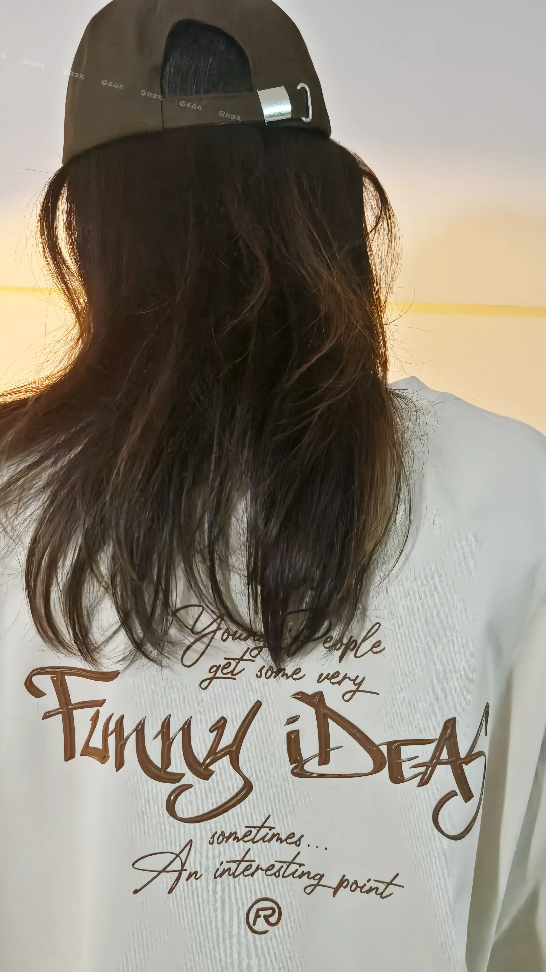 自研款美式手绘FUNNY IDEAS T恤