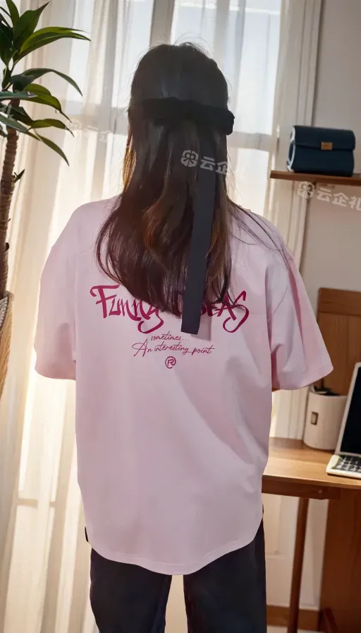 自研款美式手绘FUNNY IDEAS T恤