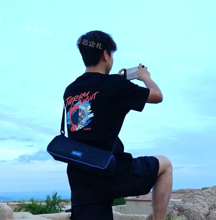 努比亚定制 星空小牛T恤